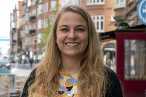 Cecilie-farve-vandret-2-scaled1